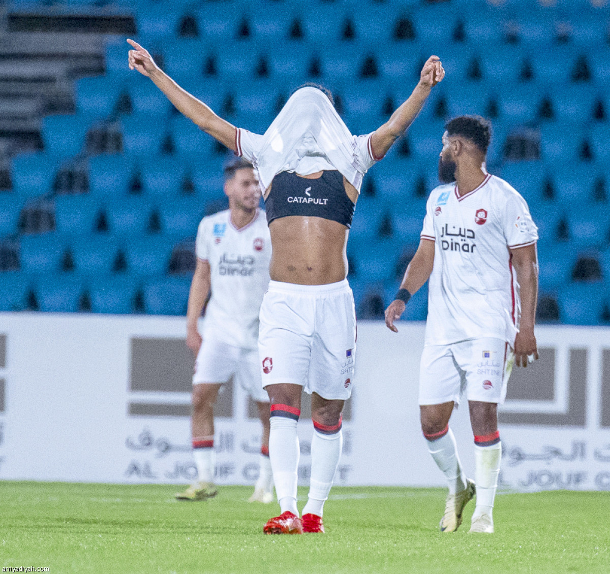 الرائد يعود