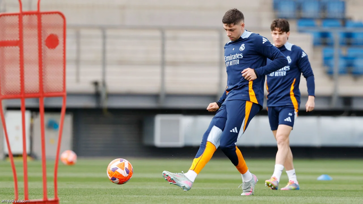 الريال يفرض السيطرة