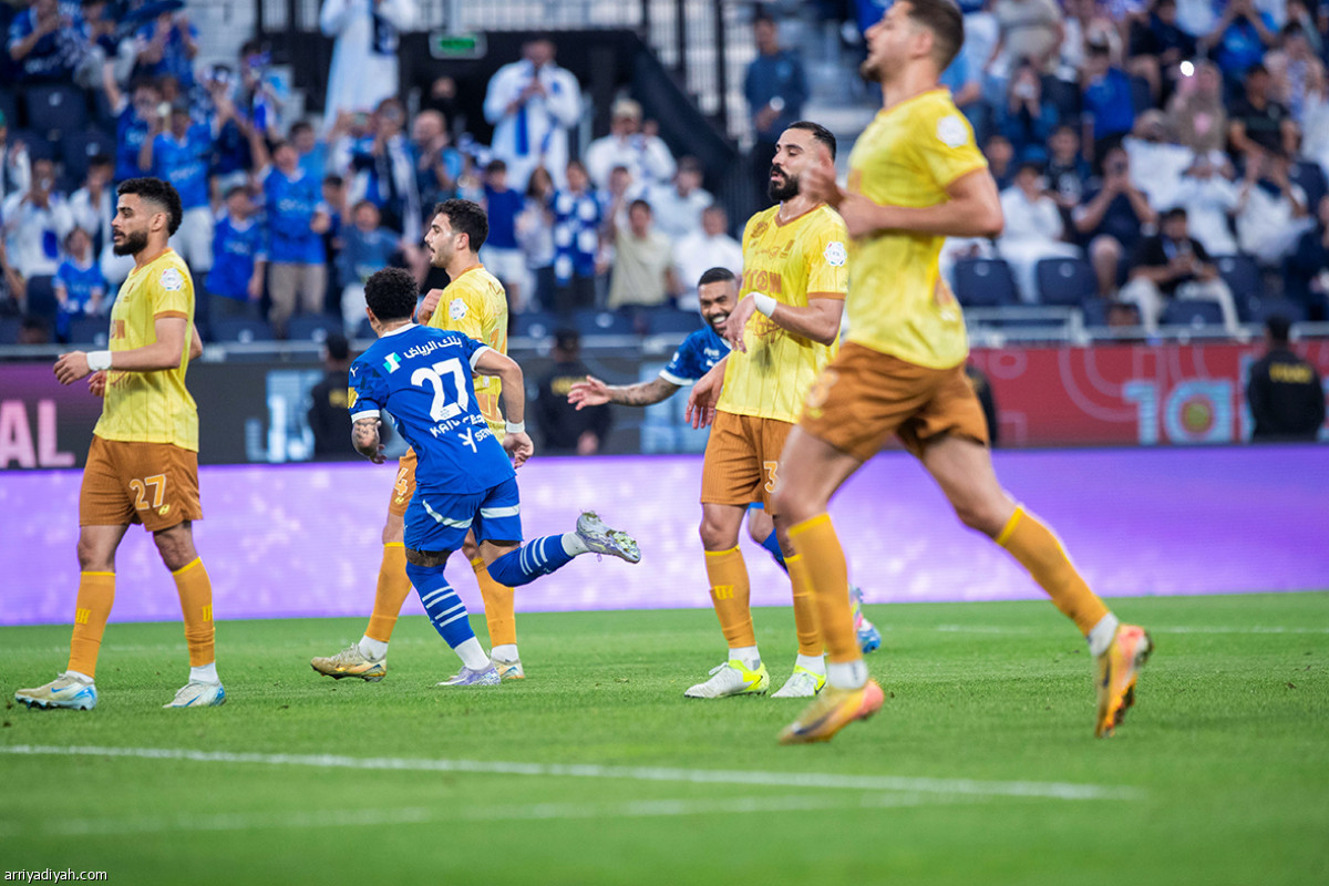 رباعية زرقاء