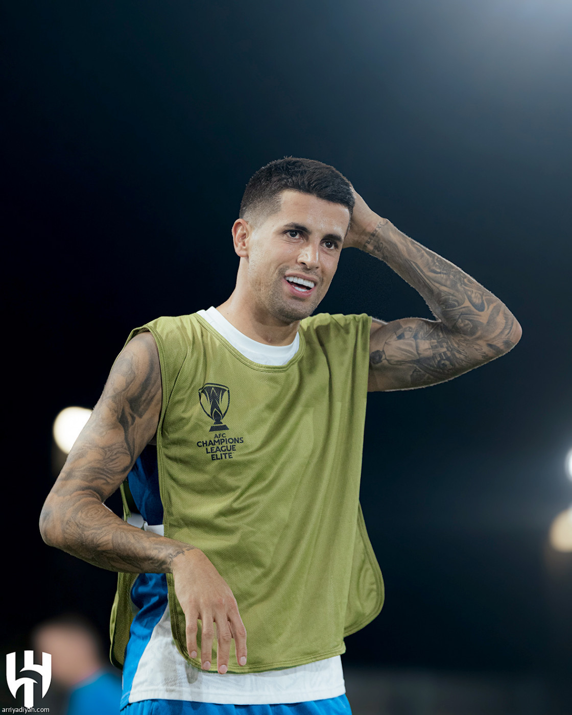 الهلال مكتمل