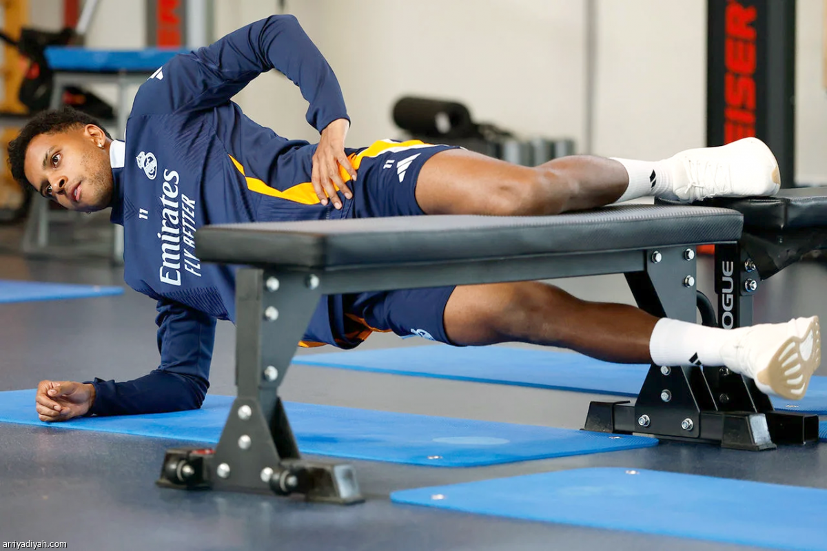 الريال يفرض السيطرة