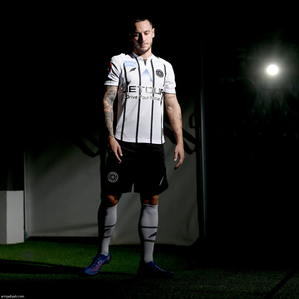 صفقتان شبابيتان