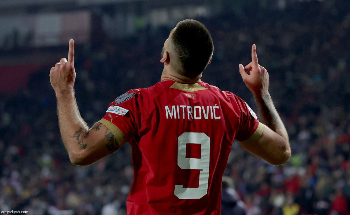 ميتروفيتش يحتفل بالمئوية