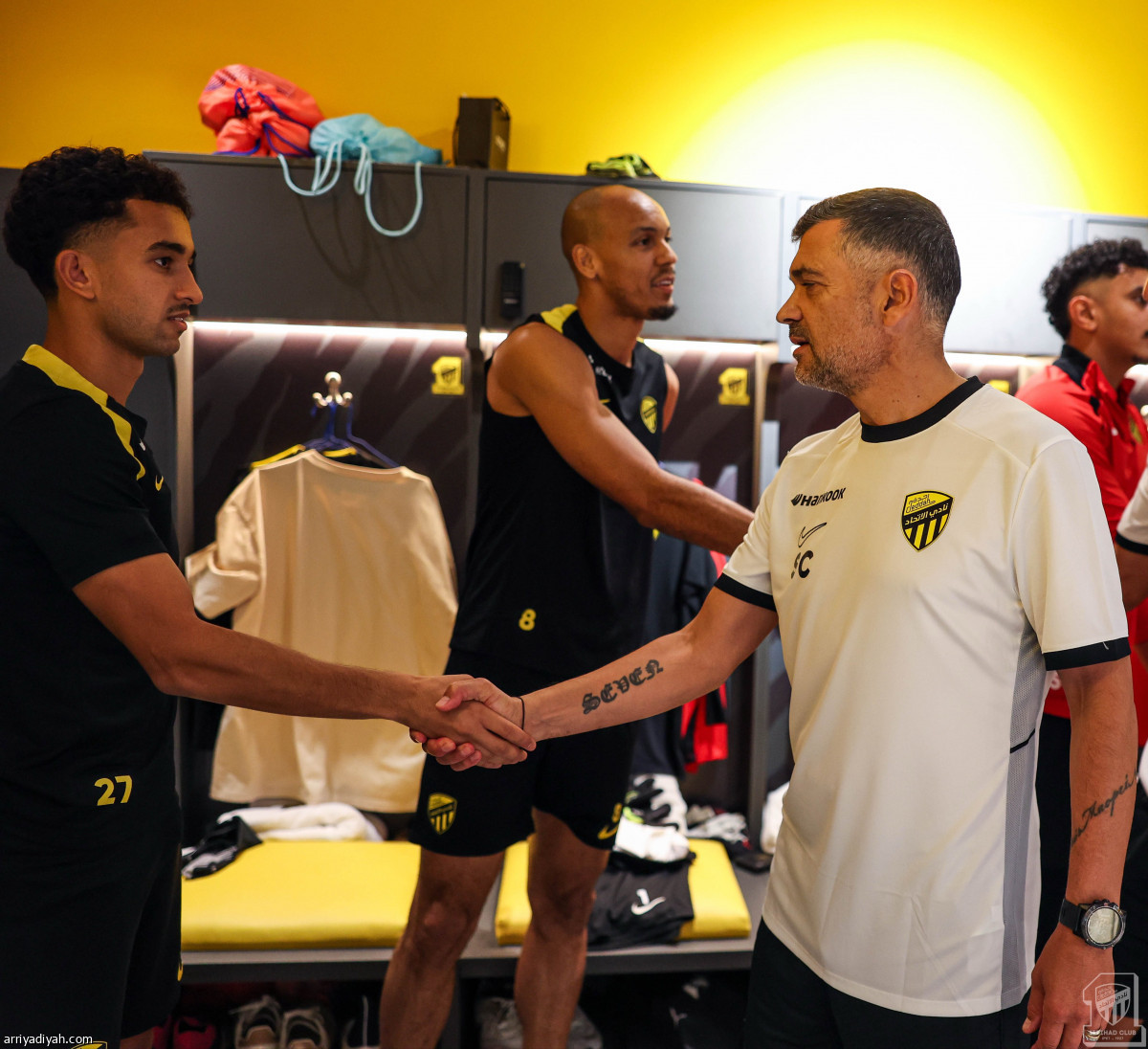 اللقاء الأول