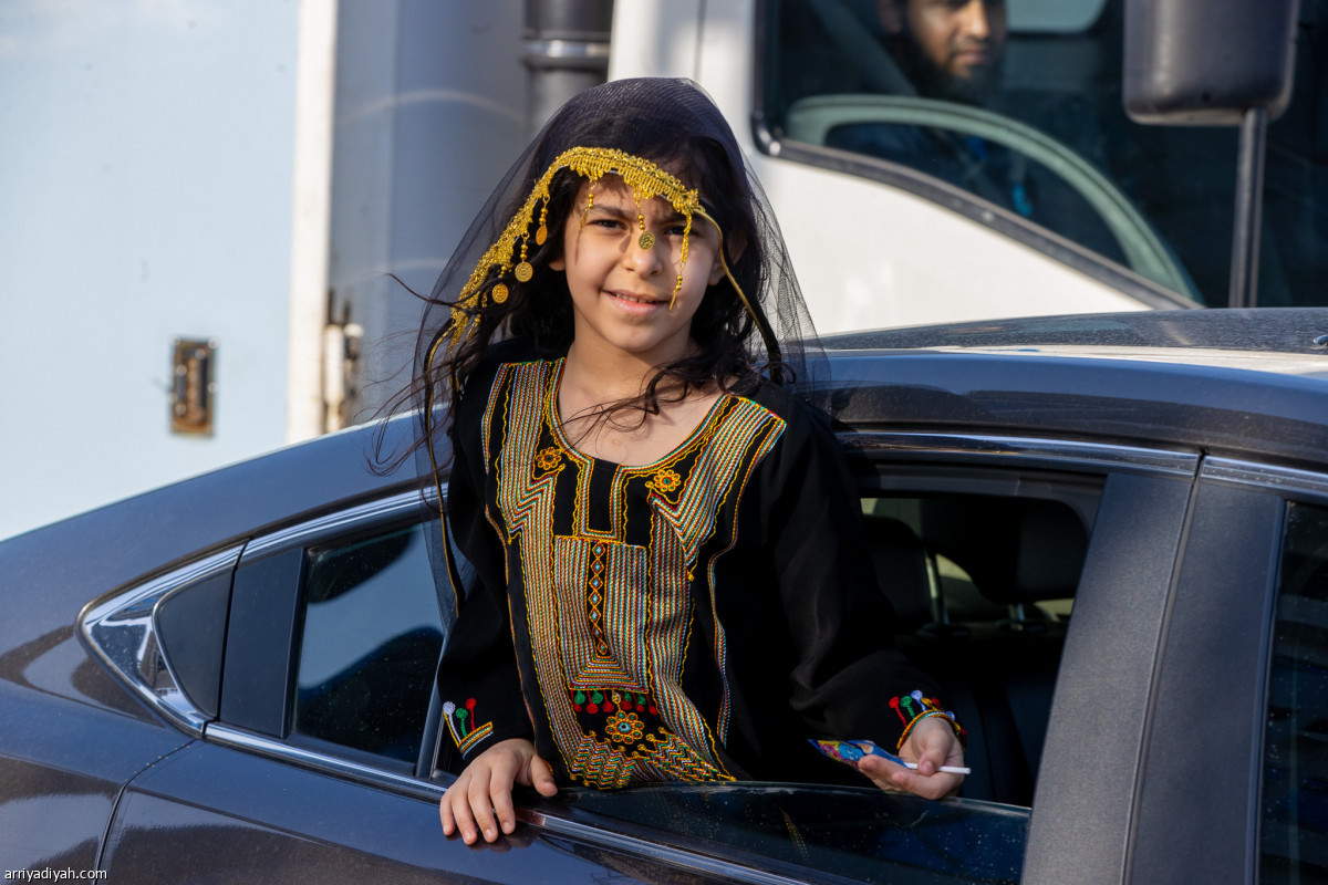 احتفالات.. وأزياء تاريخية