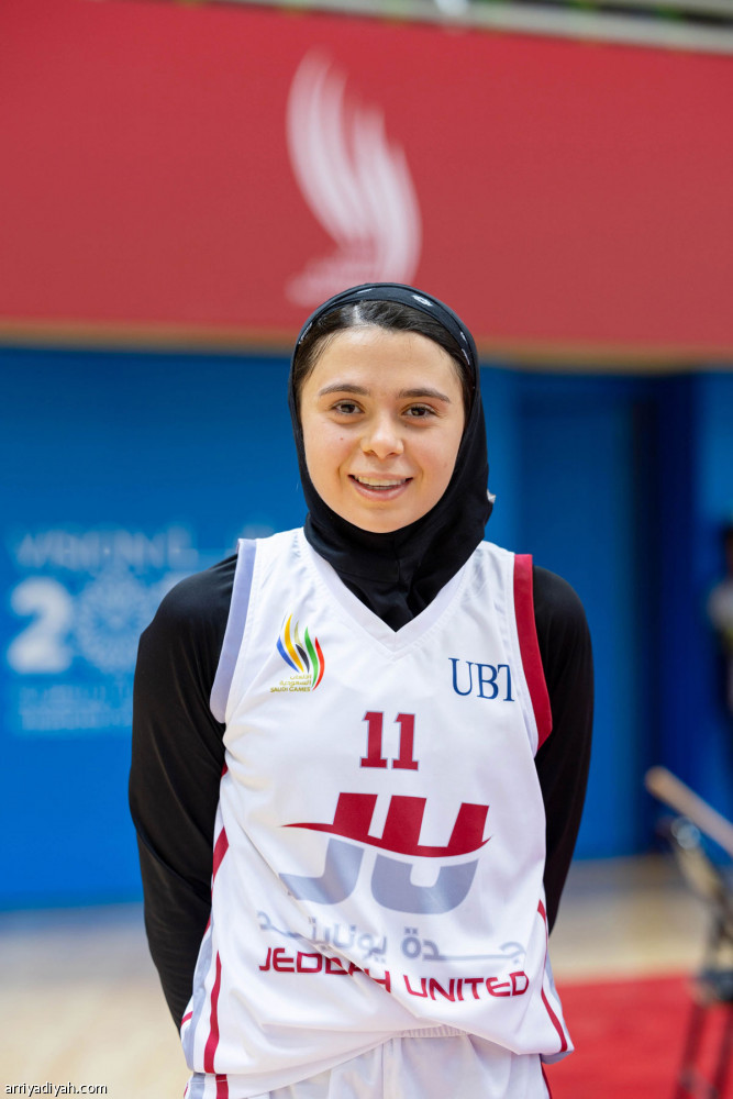 ديما.. 
تتعملق تحت أبراج الذهب