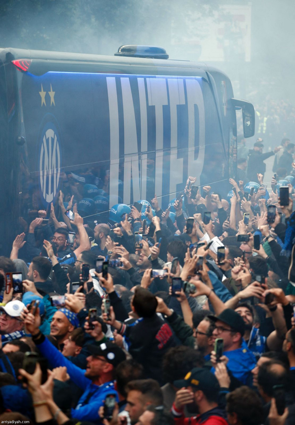 استقبالات ملونة