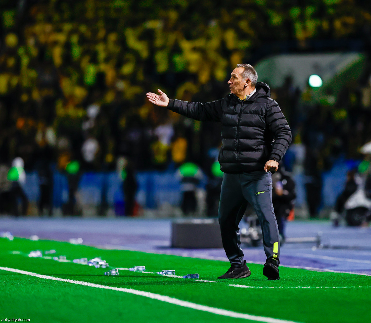 قطار الاتحاد يتوقف