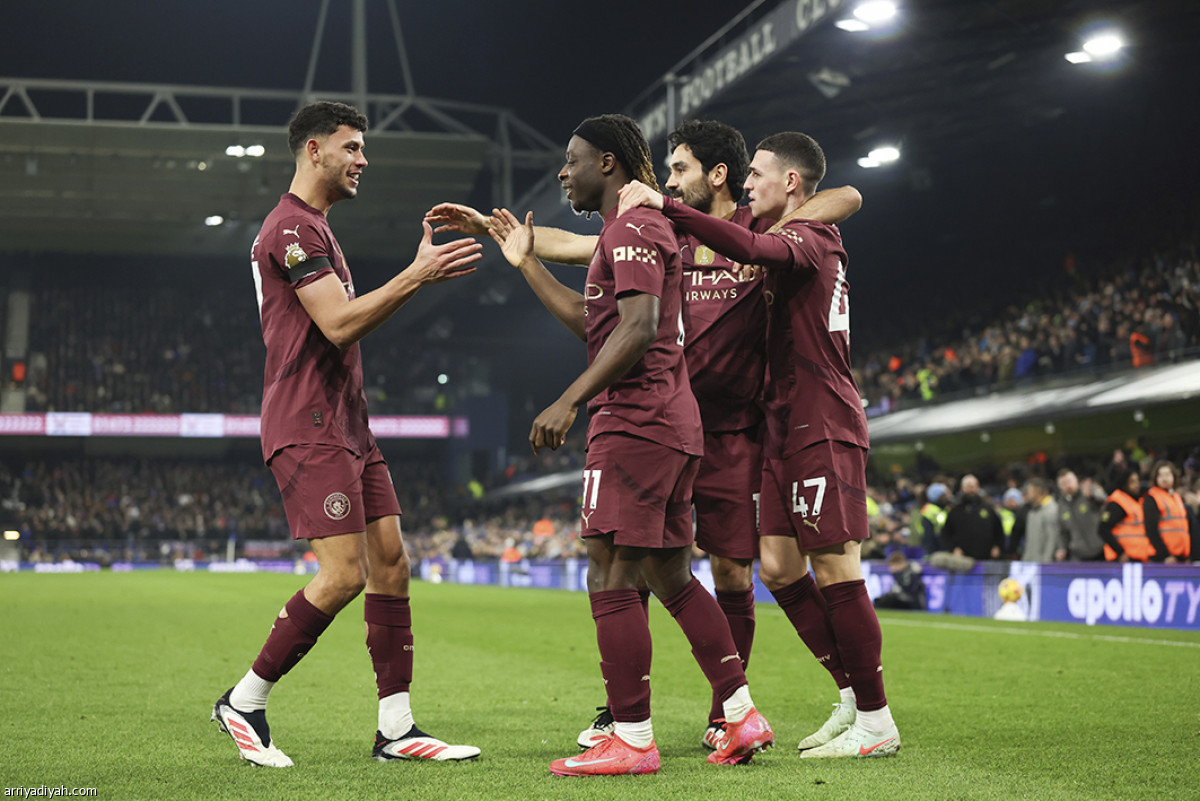 استعراض بسداسية