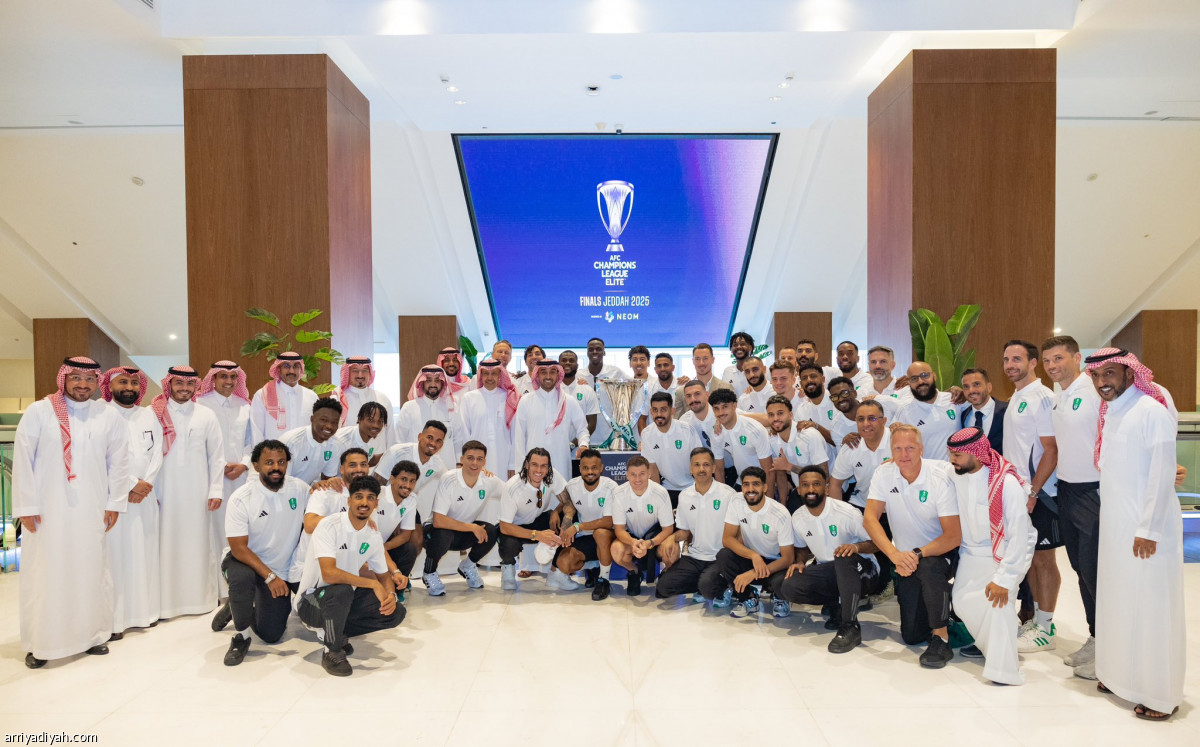 وزير الرياضة يستقبل الأبطال