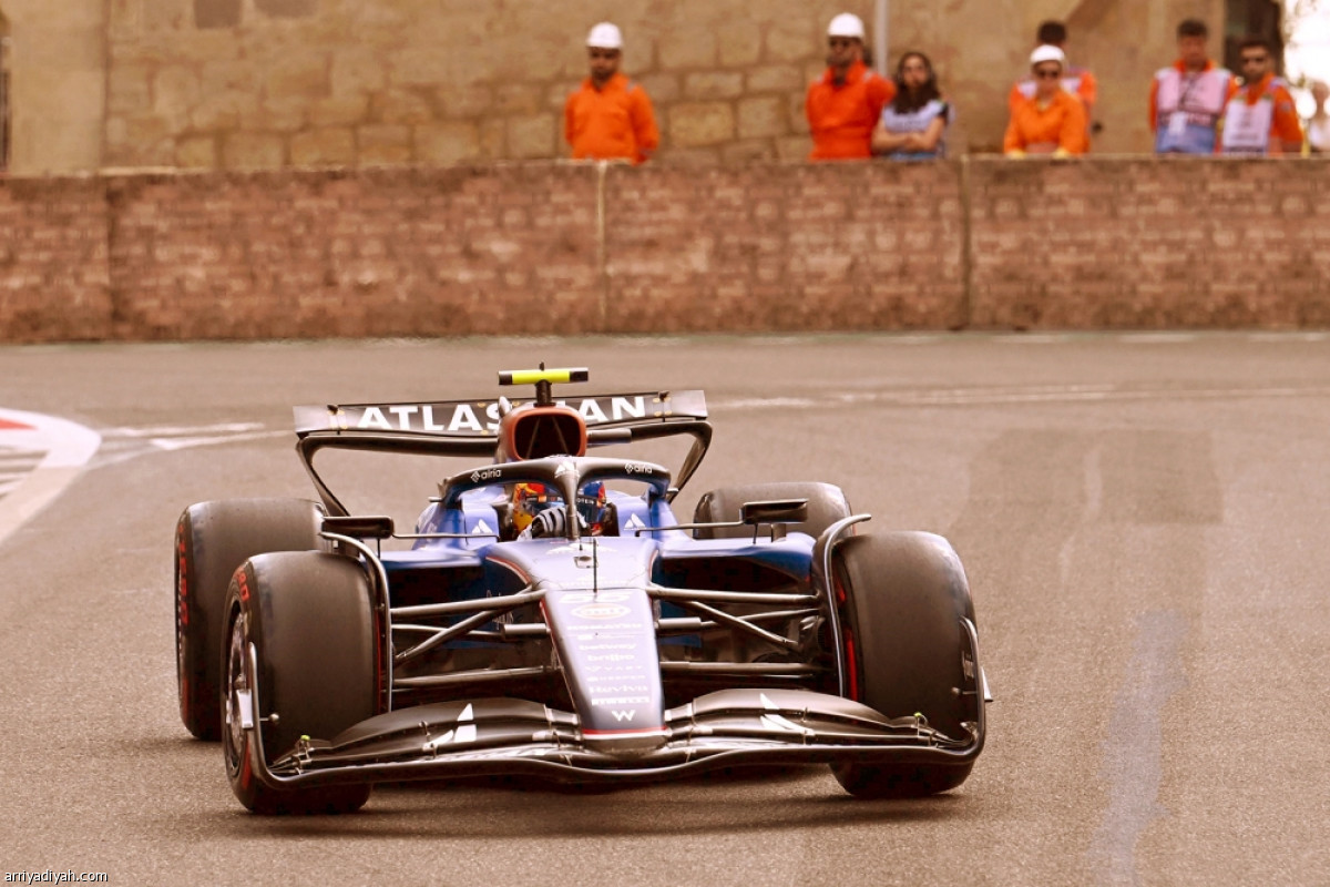 حلبة باكو.. 60 دقيقة