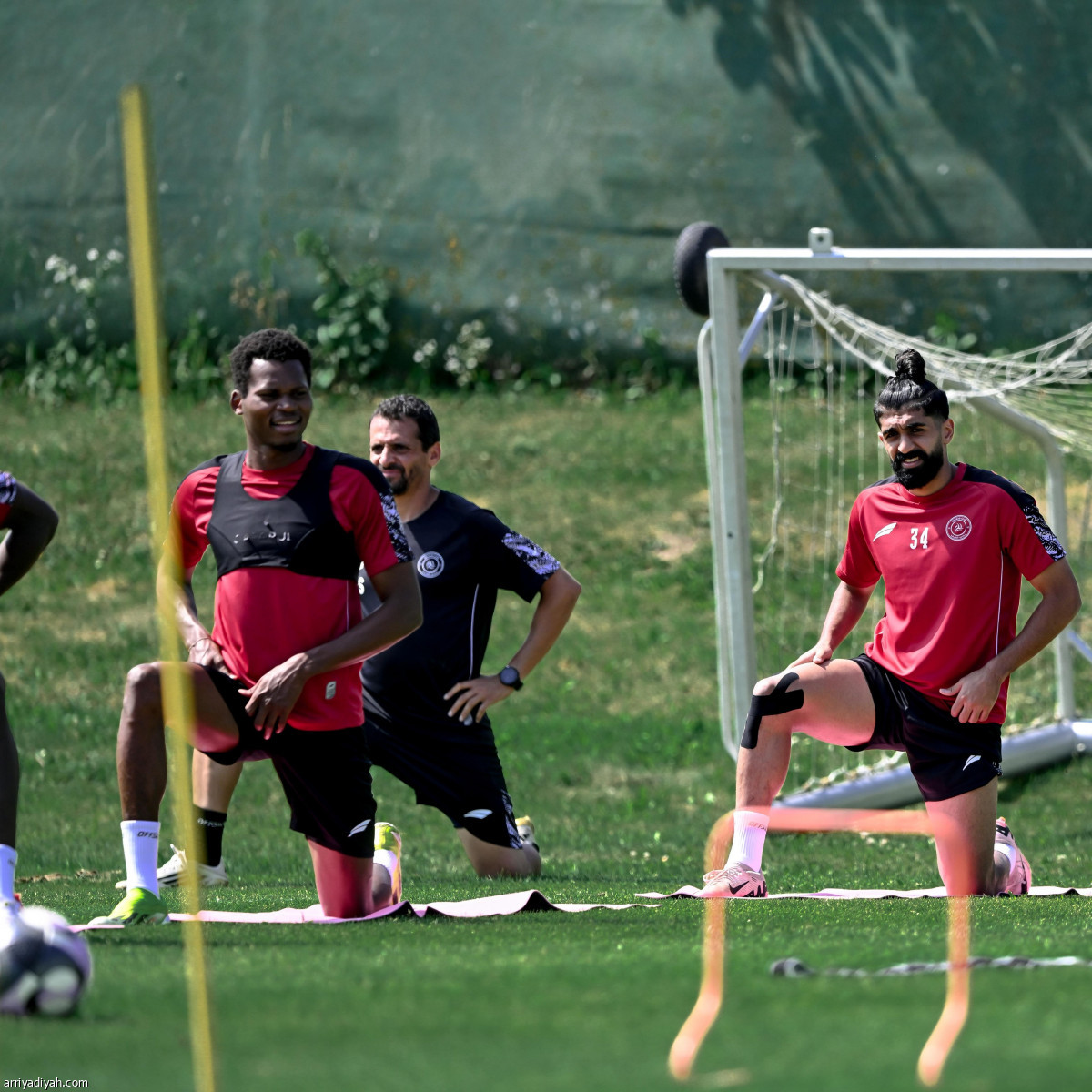 ألجواسيل يكثف اللياقة