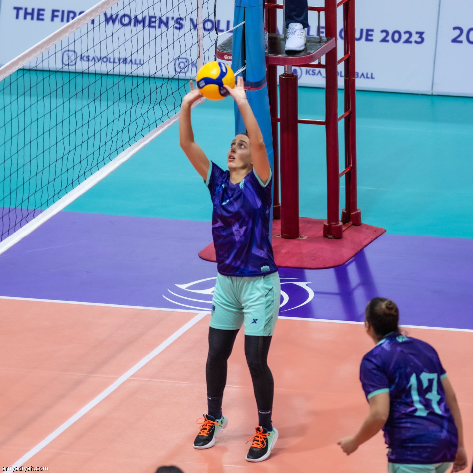 طائرة السيدات.. الأهلي والهلال يواصلان الانتصارات