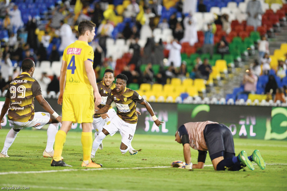 10
لحظات
لا ينساها البطل