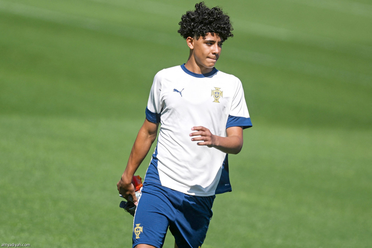 جونيور يُشارك