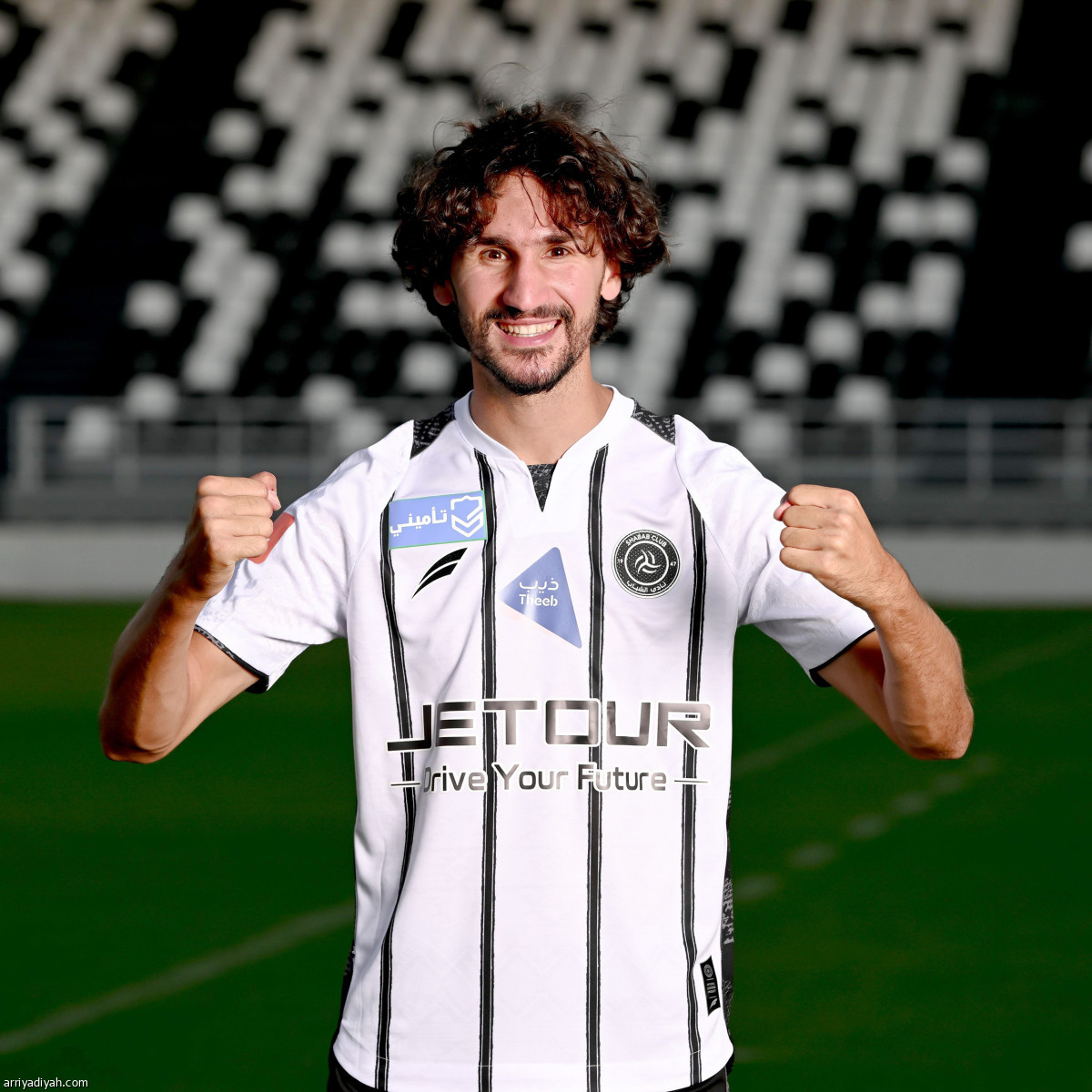 صفقتان شبابيتان