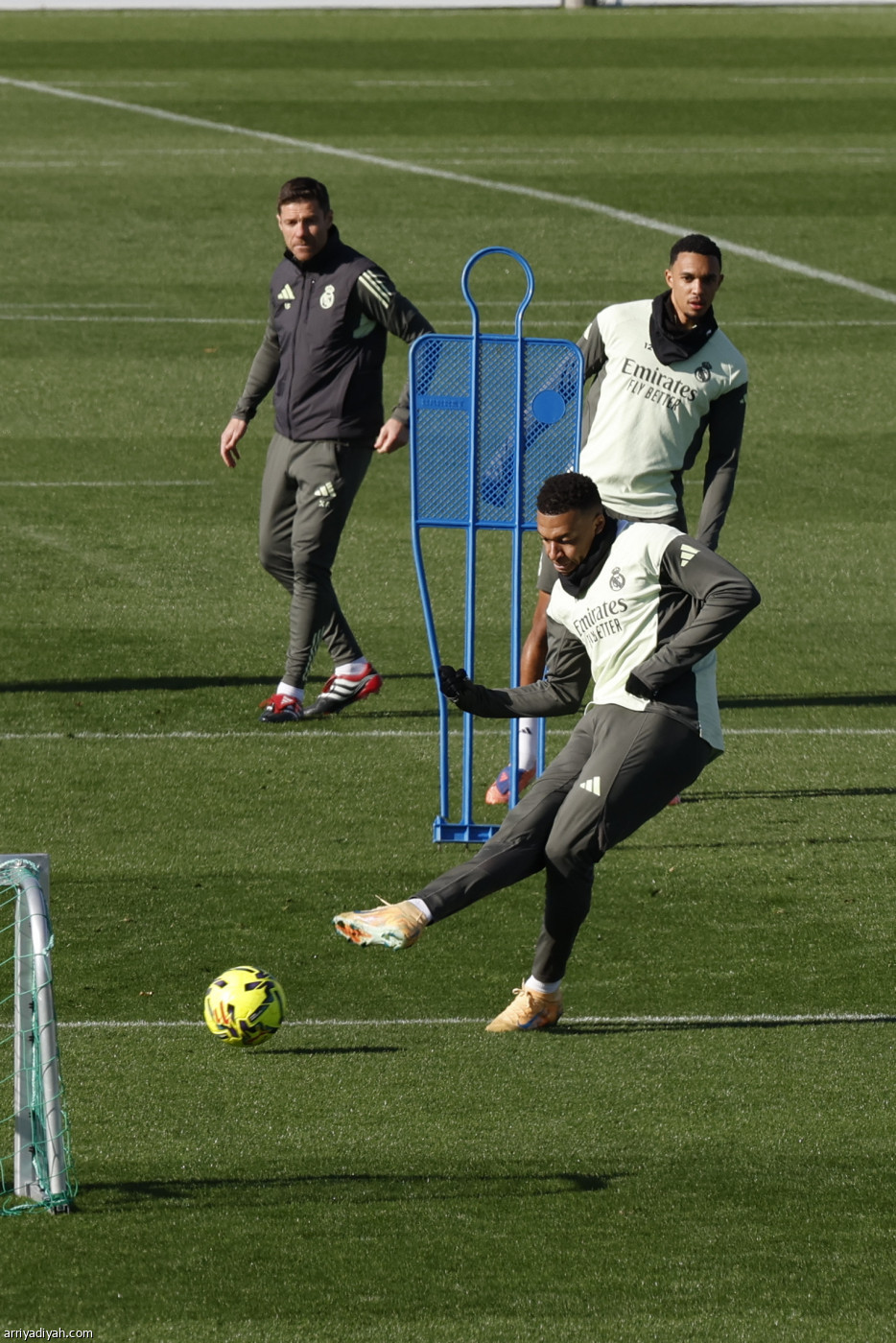 الريال يتحضر