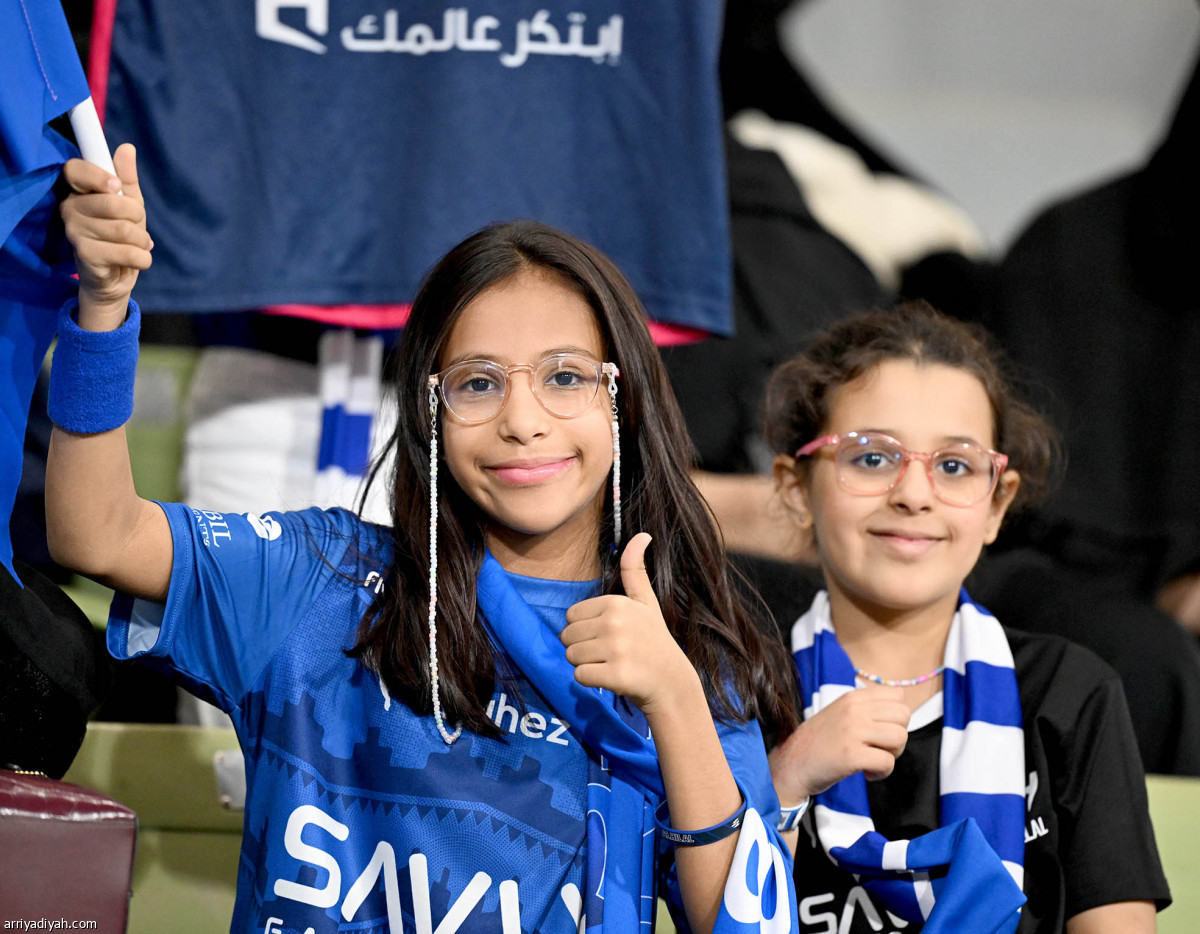 الهلال يرد بالأربعة